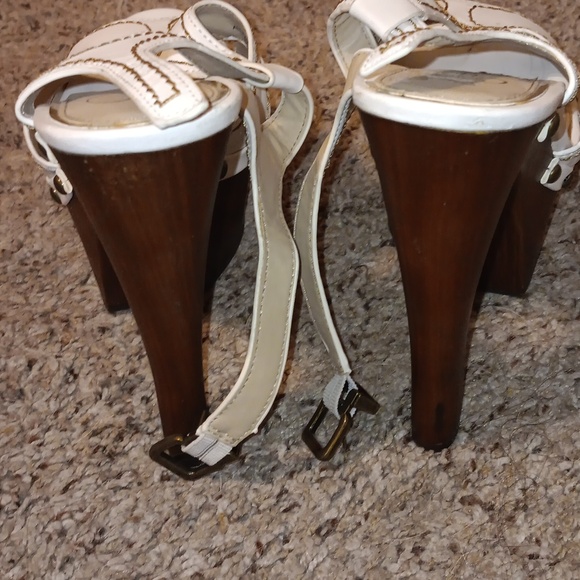 Wood heel platform sandals - Picture 3 of 4